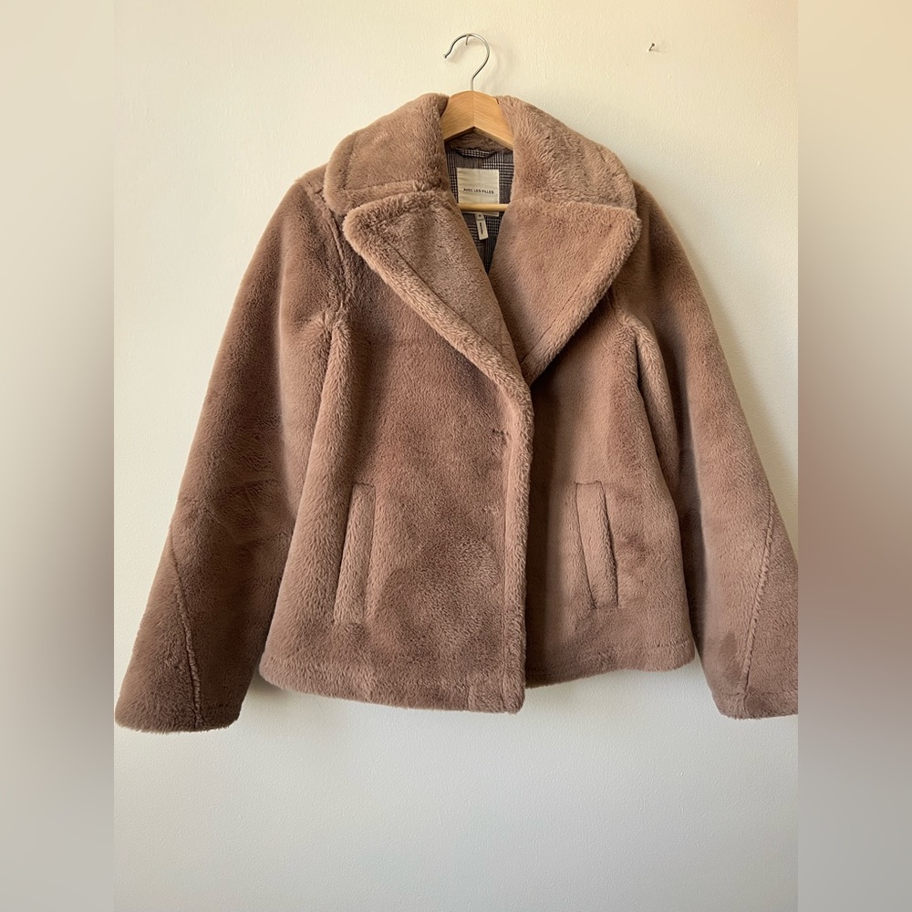 Averc les Filles fur teddy coat size small